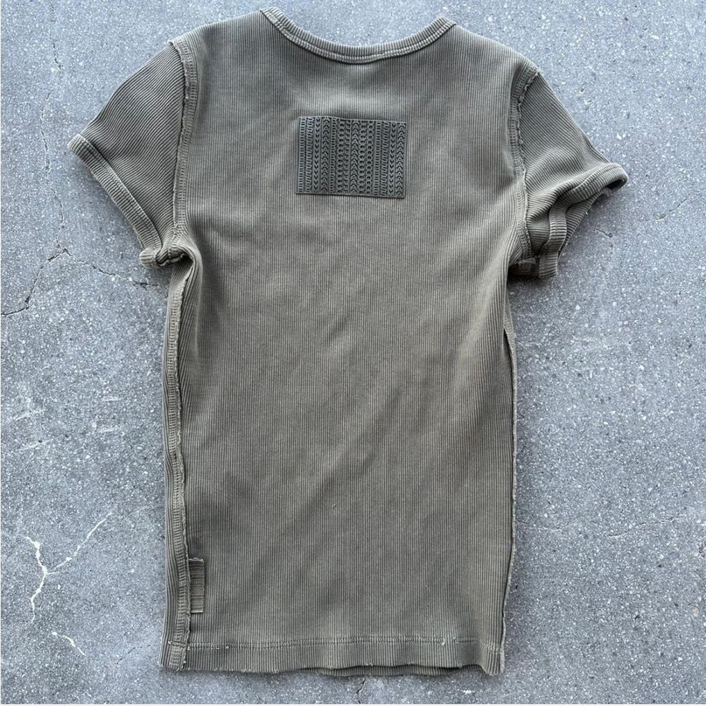 Marc Jacobs Khaki Ribbed Tee - Picture 3 of 4